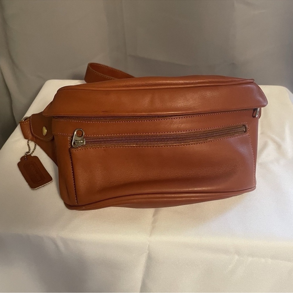 Coach Tan Leather Tag